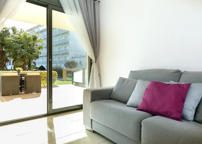 The Milenium アパート